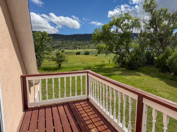 Round Corral Farm - Image 19
