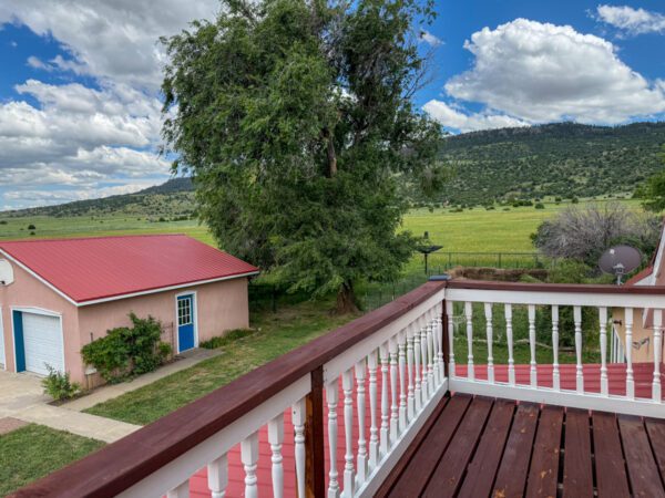 Round Corral Farm - Image 18